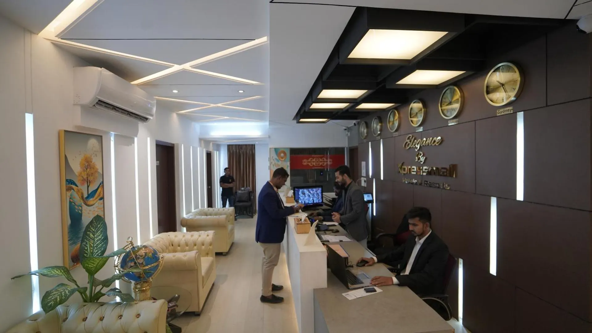 Xpressmall Hotel Near Dhaka Airport