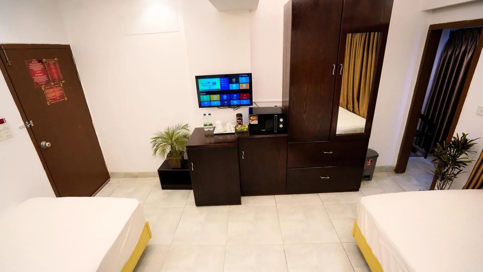 Xpressmall Hotel Near Dhaka Airport
