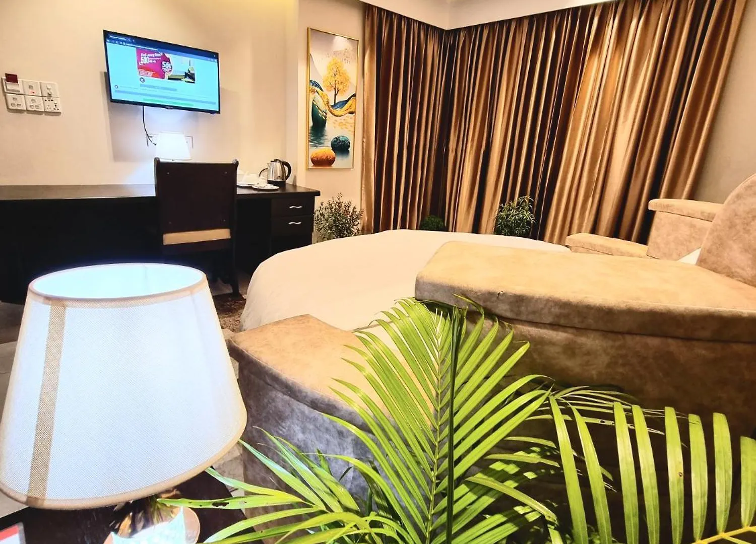 Xpressmall Hotel Near Dhaka Airport